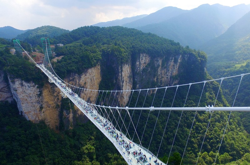 zhangjiajie glass bridge