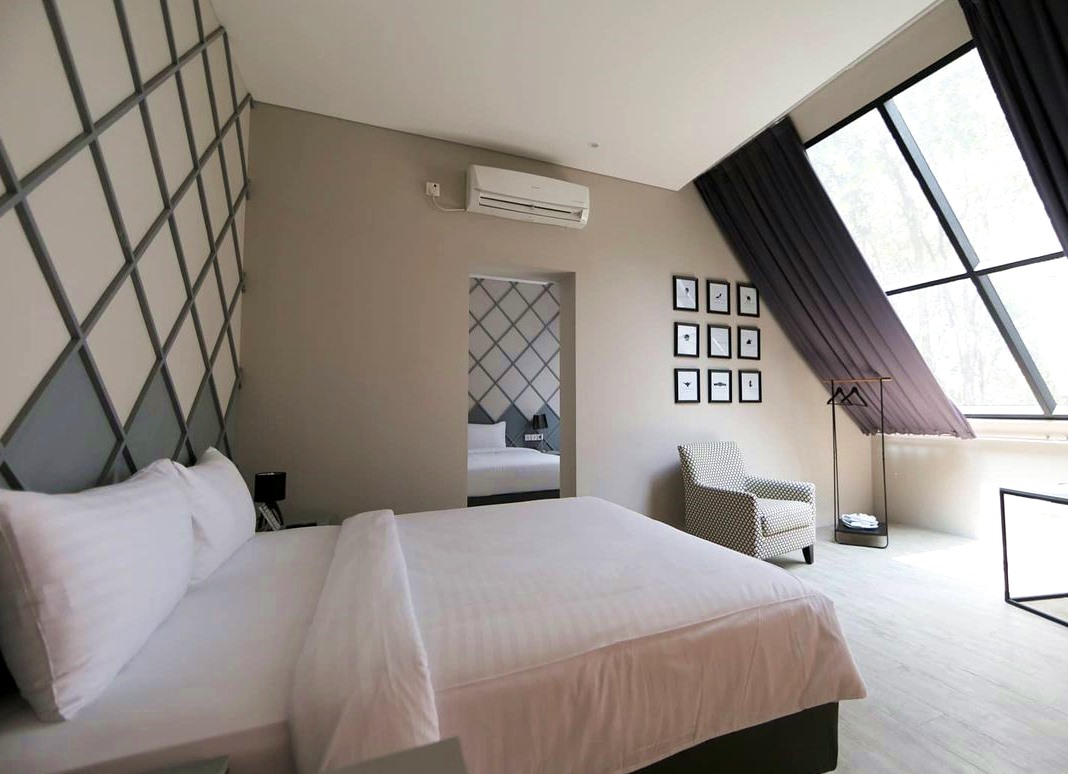 Hotel Unik Dan Instagrammable Untuk Staycation Di Bandung Golden Rama Tours Travel